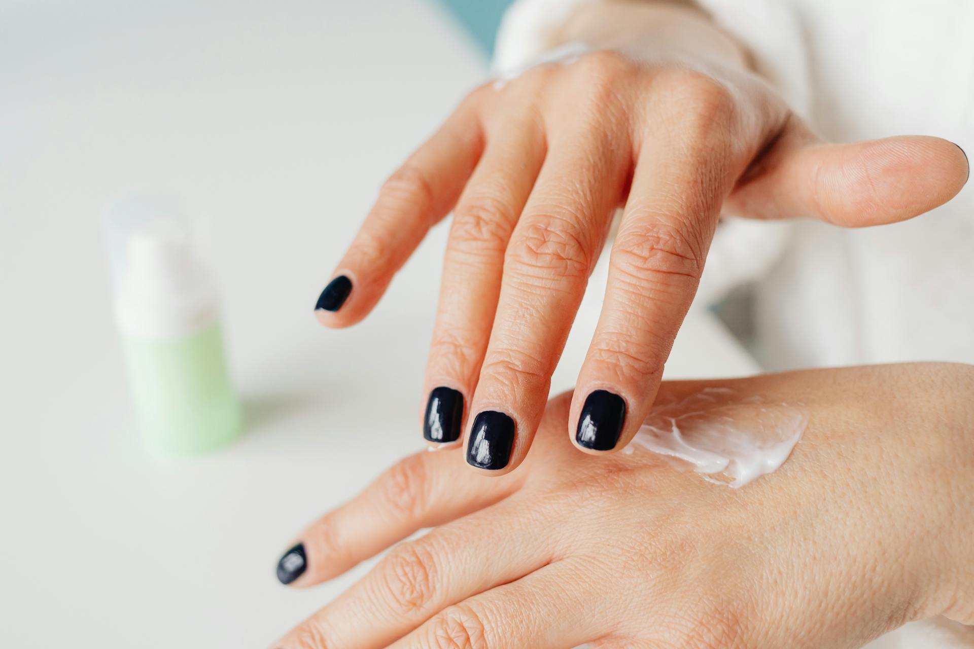 Handpflege